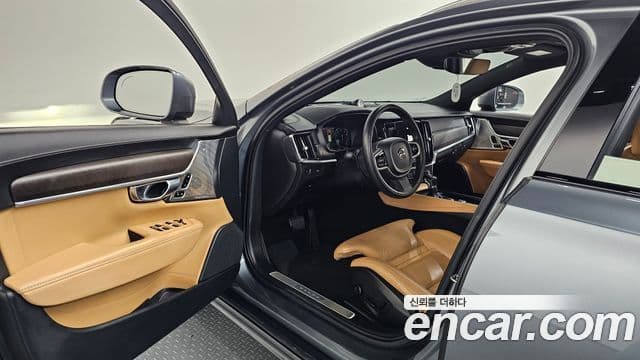 Volvo V90 Cross Country 2018 — ფოტო 10/20