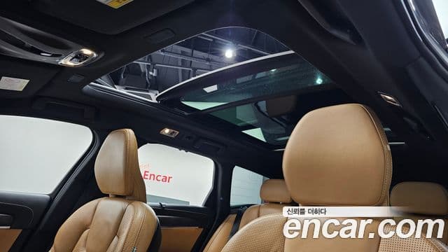 Volvo V90 Cross Country 2018 — ფოტო 15/20