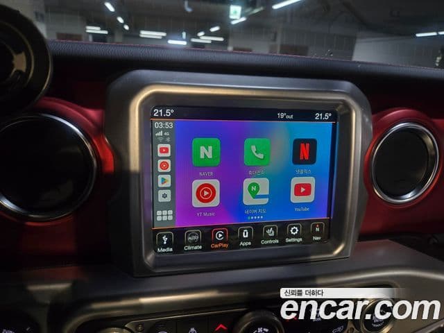 Jeep Wrangler 2021 — ფოტო 3/20