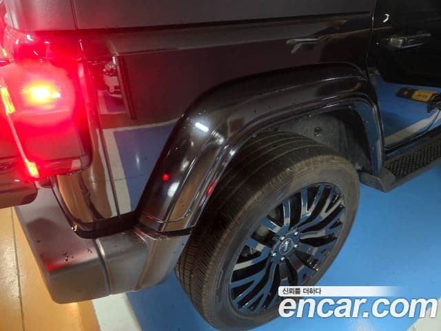 Jeep Wrangler 2021 — ფოტო 13/20