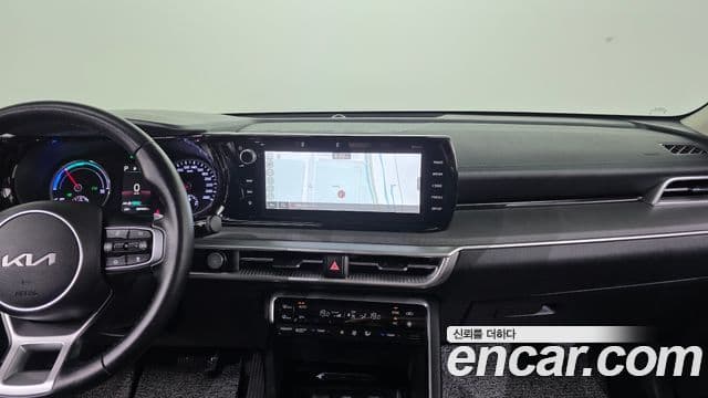 Kia K5 2022 — Şəkil 13/20