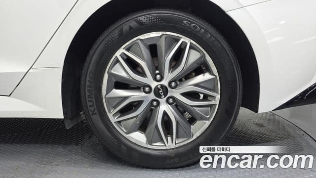 Kia K5 2022 — ფოტო 3/30
