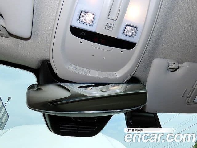 Volvo XC40 2022 — Şəkil 13/20