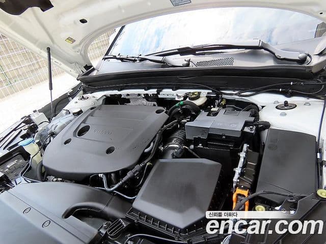 Volvo XC40 2022 — Şəkil 18/20