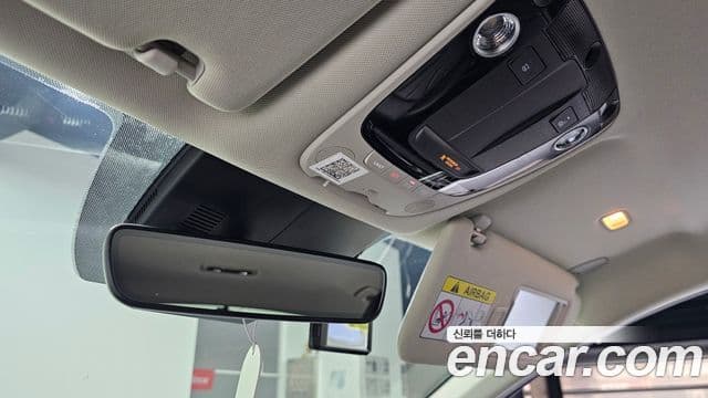 Kia K5 2020 — ფოტო 17/20