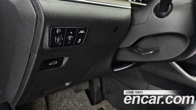 Kia K5 2020 — ფოტო 18/20