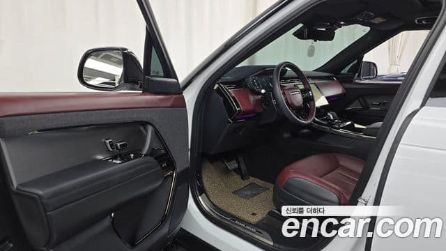 Land Rover Range Rover Sport 2024 — ფოტო 10/20