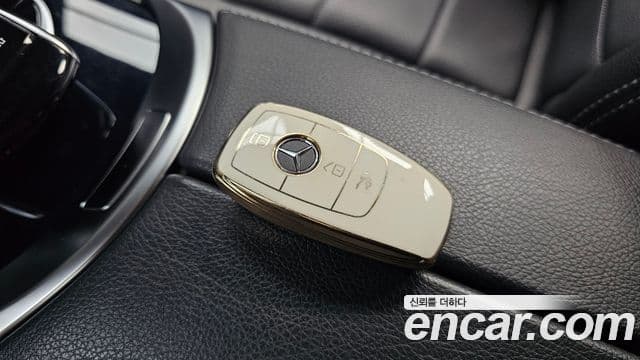 Mercedes-Benz C-Class 2020 — Şəkil 15/20
