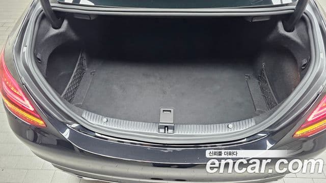 Mercedes-Benz C-Class 2020 — Şəkil 16/20