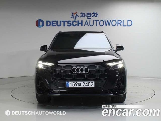Audi Q7 2025 — Фото 2/20