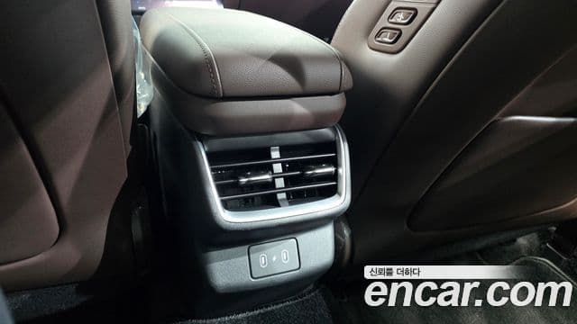 Hyundai Grandeur Hybrid 2024 — Photo 14/34