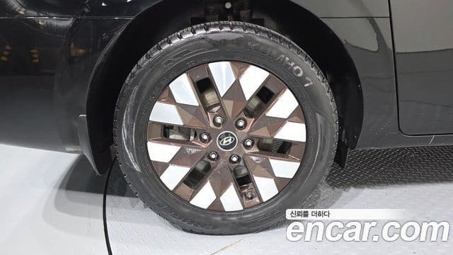 Hyundai Staria 2021 — Şəkil 5/20