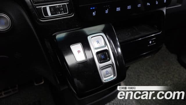 Hyundai Staria 2021 — Şəkil 9/20