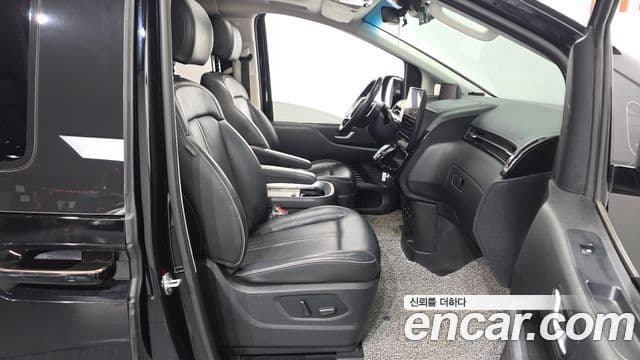 Hyundai Staria 2021 — Şəkil 11/20
