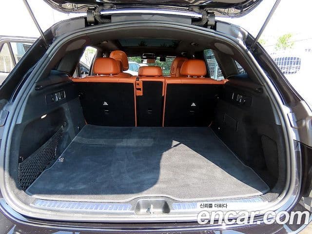 Mercedes-Benz GLC-Class 2025 — ფოტო 16/20