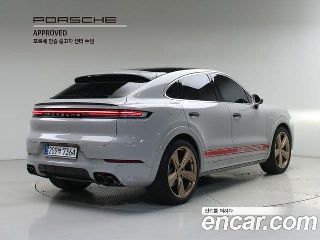 Porsche Cayenne 2025 — ფოტო 1/20