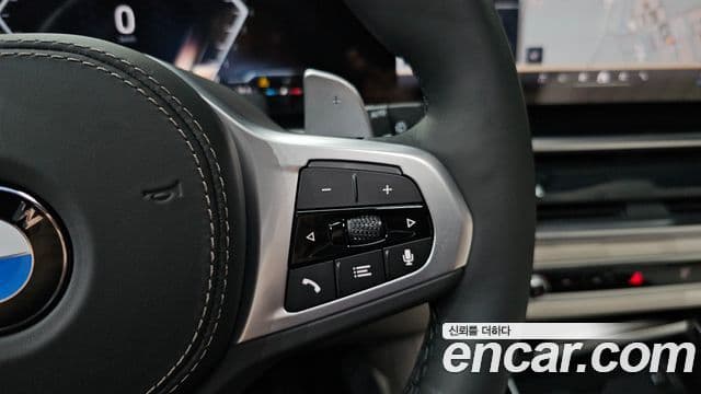 BMW X5 2025 — Photo 17/34