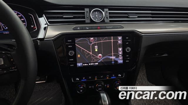 Volkswagen Arteon 2020 — ფოტო 14/20