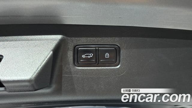 Hyundai Santa Fe 2024 — ფოტო 15/20