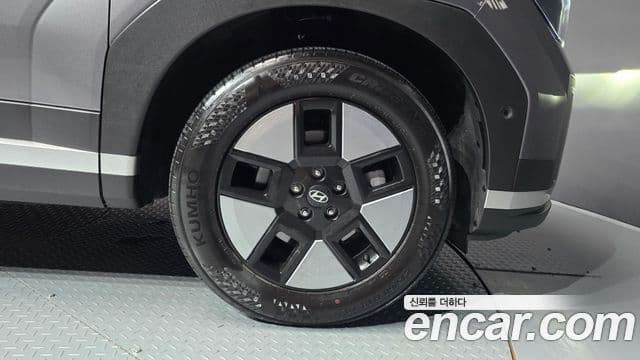 Hyundai Santa Fe 2024 — ფოტო 27/30