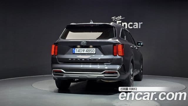 Kia Sorento 2021 — ფოტო 4/20