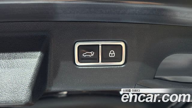 Kia Sorento 2021 — ფოტო 17/20