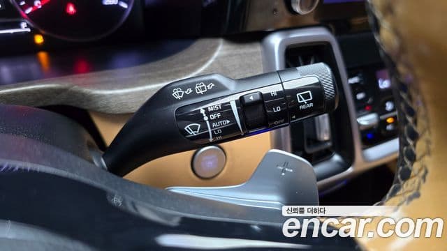Kia Sorento 2021 — ფოტო 18/20