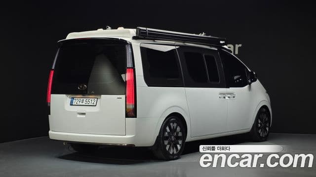 Hyundai Staria 2023 — Şəkil 2/20
