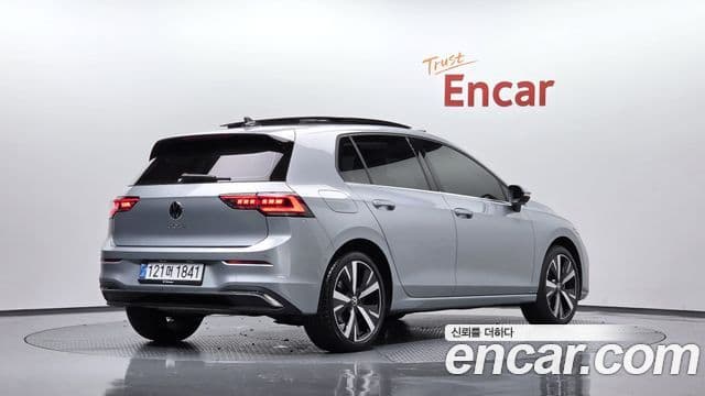 Volkswagen Golf 2026 — Şəkil 2/20