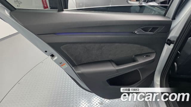 Volkswagen Golf 2026 — Photo 20/35