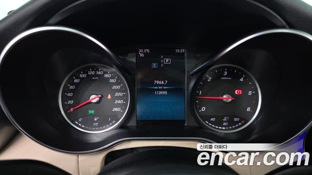 Mercedes-Benz C-Class 2019 — Şəkil 8/20