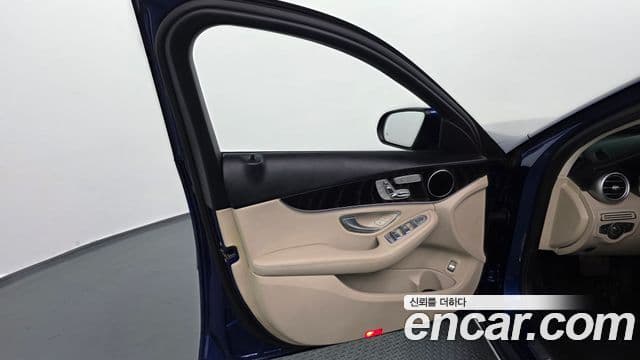 Mercedes-Benz C-Class 2019 — Şəkil 3/30