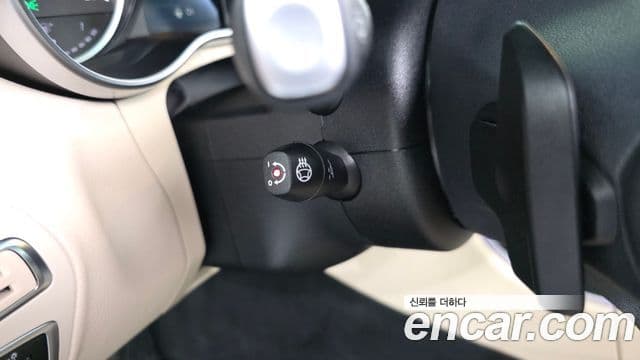 Mercedes-Benz C-Class 2019 — Şəkil 20/30