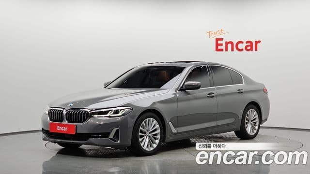 BMW 5 Series 2022 — Şəkil 1/20