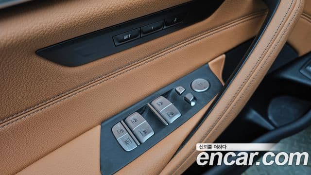 BMW 5 Series 2022 — Şəkil 14/20