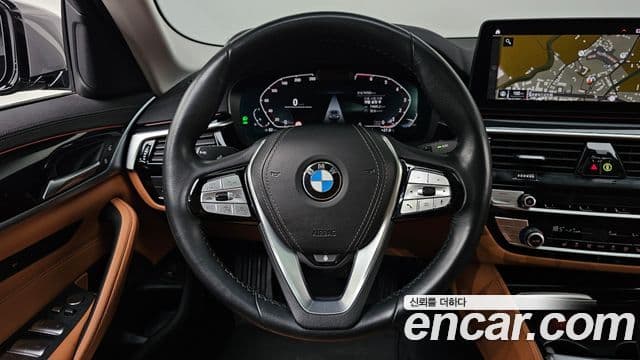 BMW 5 Series 2022 — Şəkil 15/20