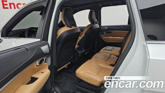 Volvo XC90 2022 — Şəkil 11/20