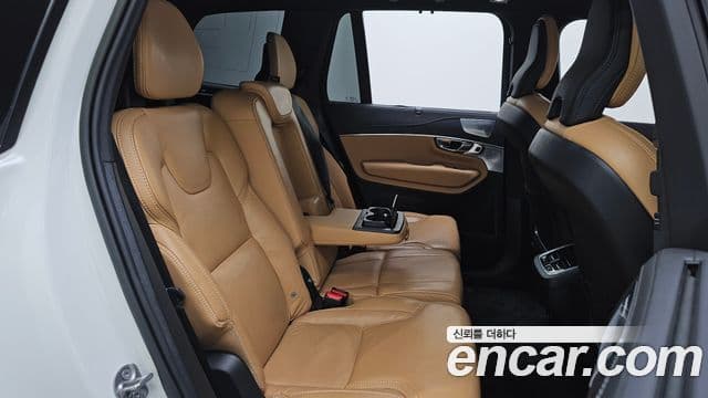 Volvo XC90 2022 — Şəkil 12/20