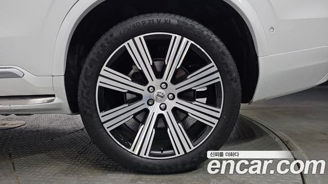 Volvo XC90 2022 — Photo 3/35