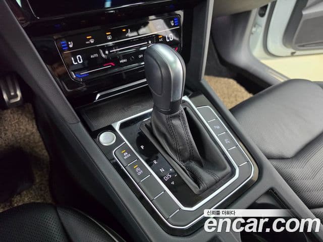 Volkswagen Arteon 2022 — ფოტო 8/20