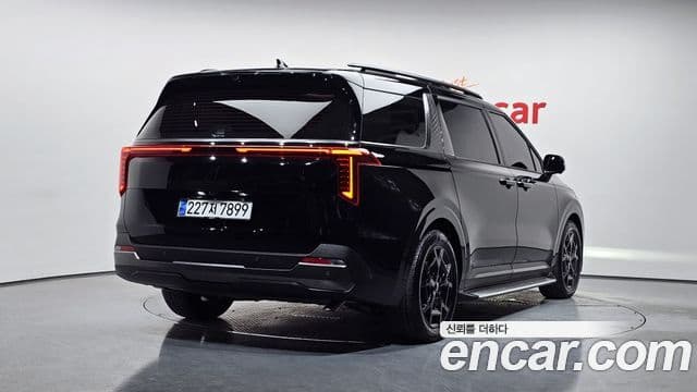 Kia Carnival 2023 — Şəkil 2/20