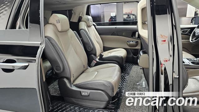 Kia Carnival 2023 — Şəkil 11/20