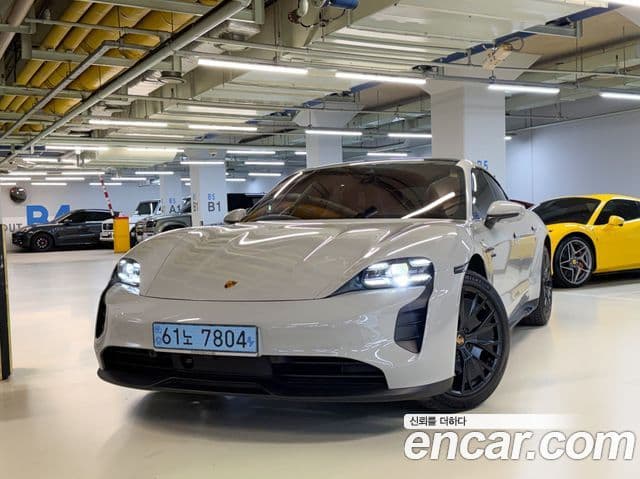 Porsche Taycan 2022 — Şəkil 14/20