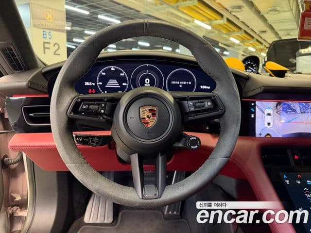 Porsche Taycan 2022 — Şəkil 7/20