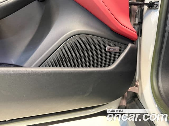 Porsche Taycan 2022 — Şəkil 13/20