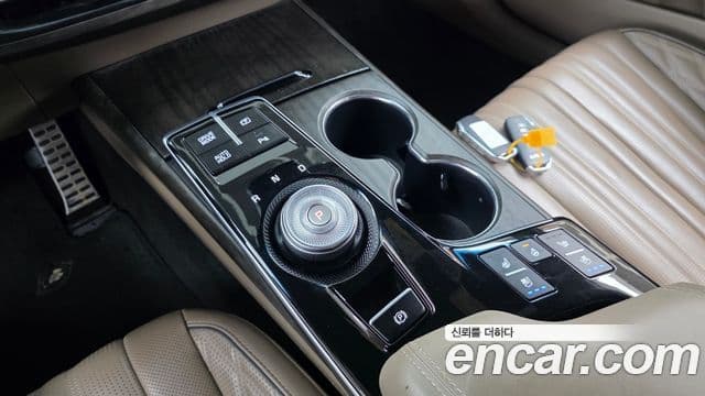 Kia K8 2023 — ფოტო 9/20
