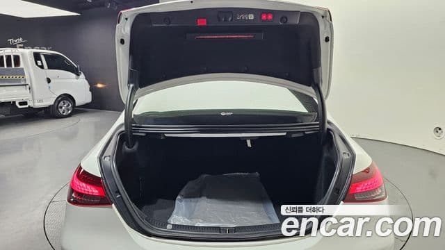 Mercedes-Benz E-Class 2023 — Фото 20/20