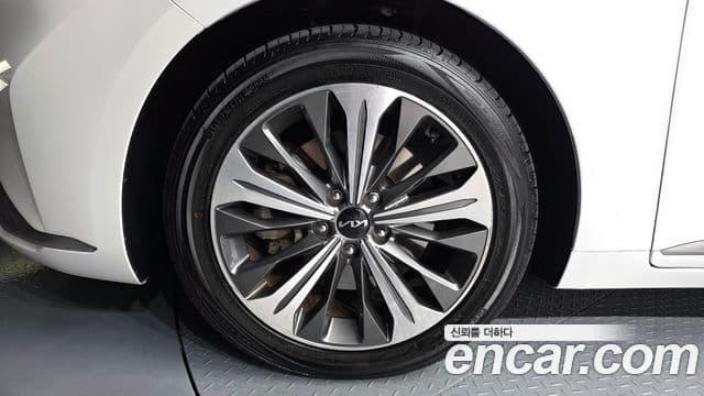 Kia K8 2021 — ფოტო 5/20