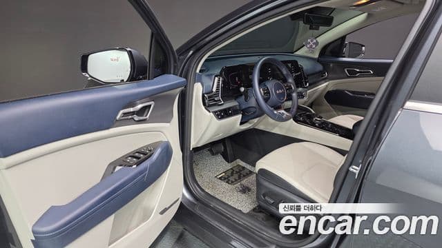 Kia Sportage 2023 — Фото 10/20