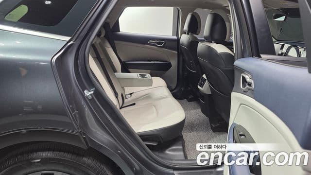 Kia Sportage 2023 — Фото 11/20